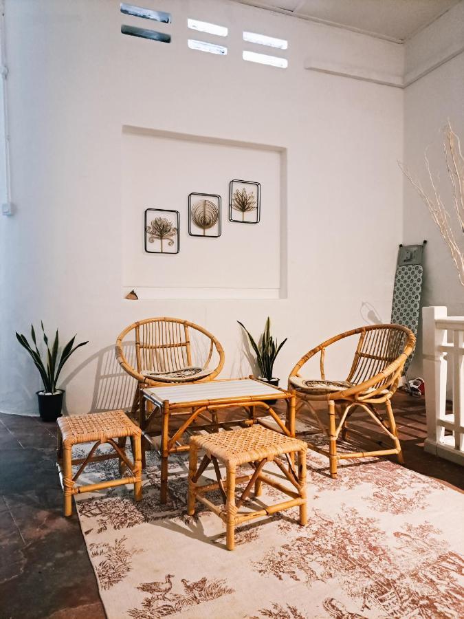 111 Hutton Lane Hostel จอร์จทาวน์ ภายนอก รูปภาพ