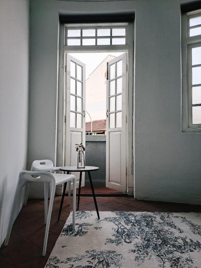 111 Hutton Lane Hostel จอร์จทาวน์ ภายนอก รูปภาพ