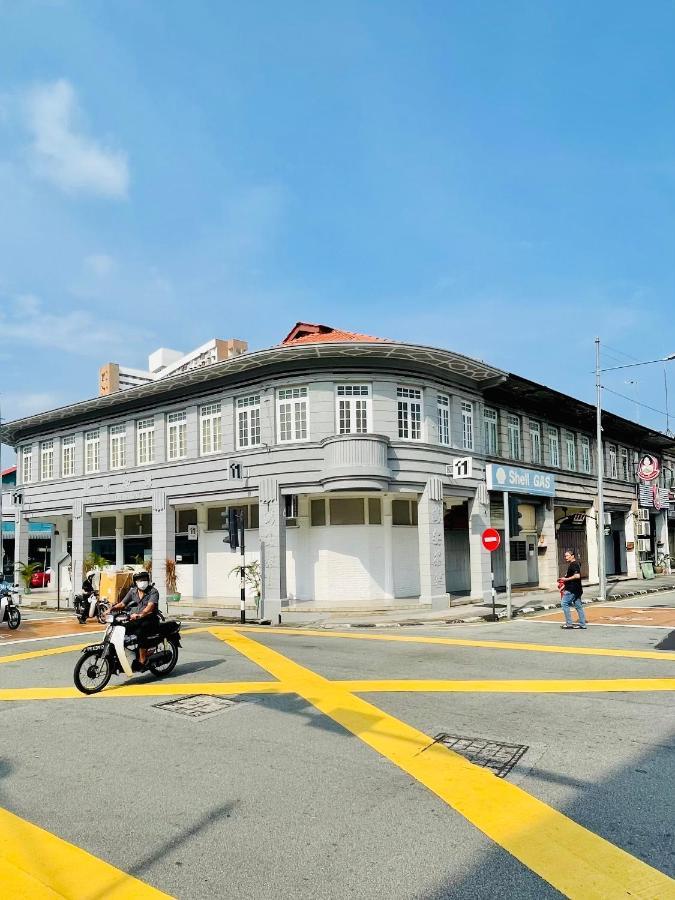 111 Hutton Lane Hostel จอร์จทาวน์ ภายนอก รูปภาพ
