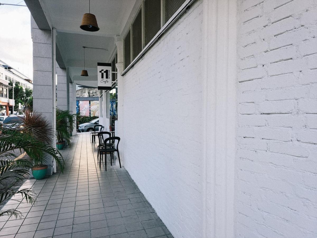 111 Hutton Lane Hostel จอร์จทาวน์ ภายนอก รูปภาพ